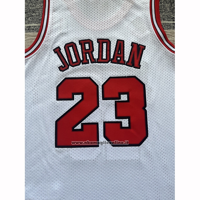 Maglia Chicago Bulls Michael Jordan No 23 Mitchell & Ness 1997-98 Bianco Firmada